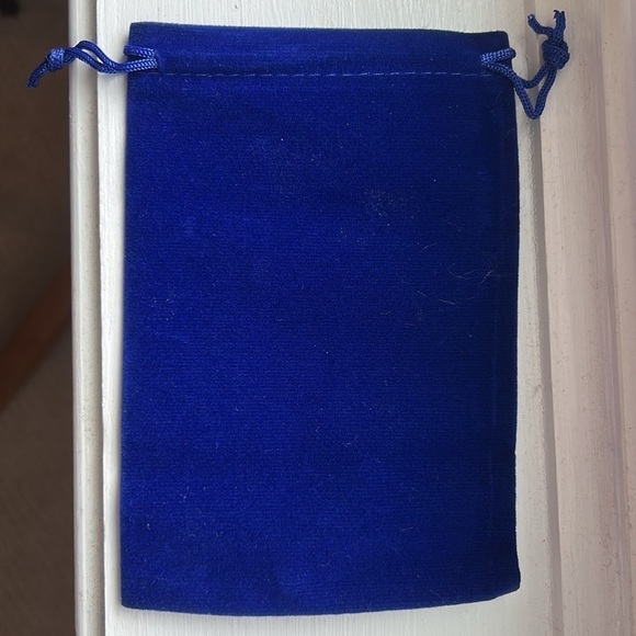 Rosary Purple Plastic Bead Gold Tone Crucifix Queen of Heaven Pray For Us - Picture 7 of 7